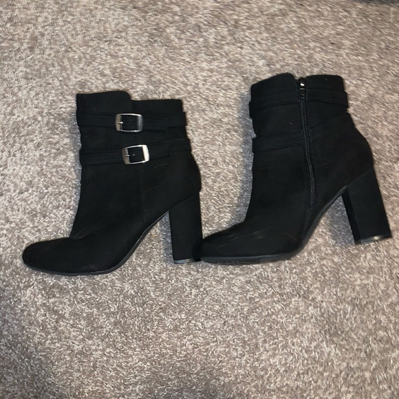 Black booties size 8 - Picture 2 of 4